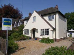 4 bedroom Detached f...